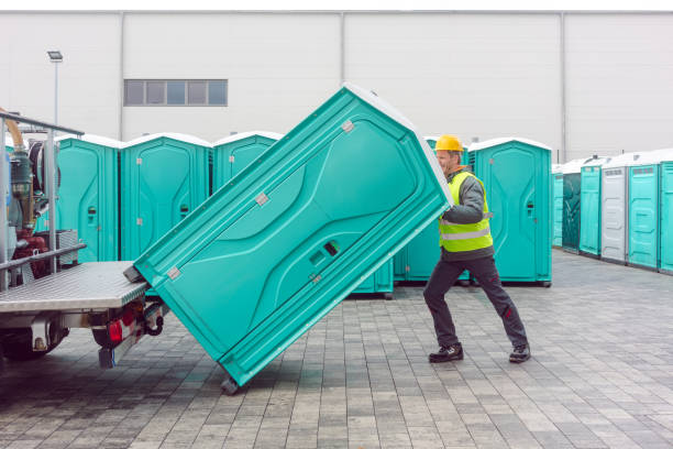 Best Affordable portable toilet rental  in Newhall, IA