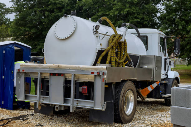 Portable Toilet Options We Offer in Newhall, IA